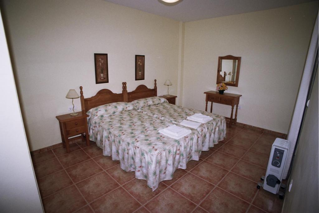 Apartamentos La Casa Del Barrio Маро Номер фото
